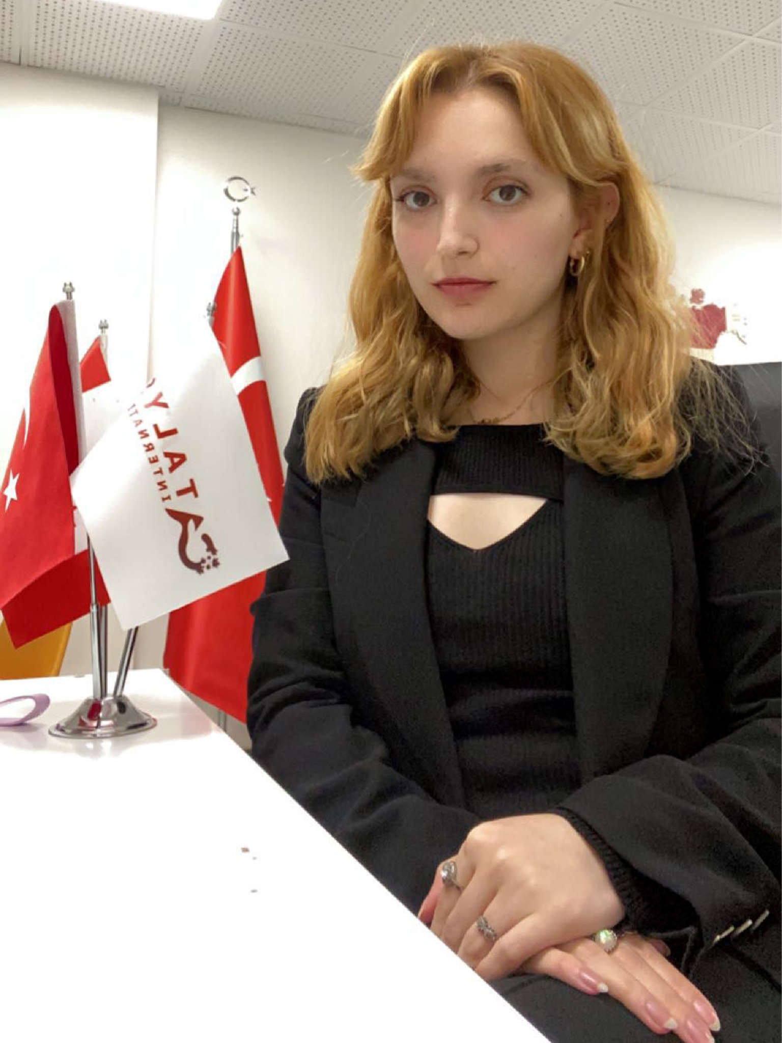 ayse-buket-tuzcu-asis